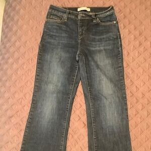 Ladies Levi’s jeans